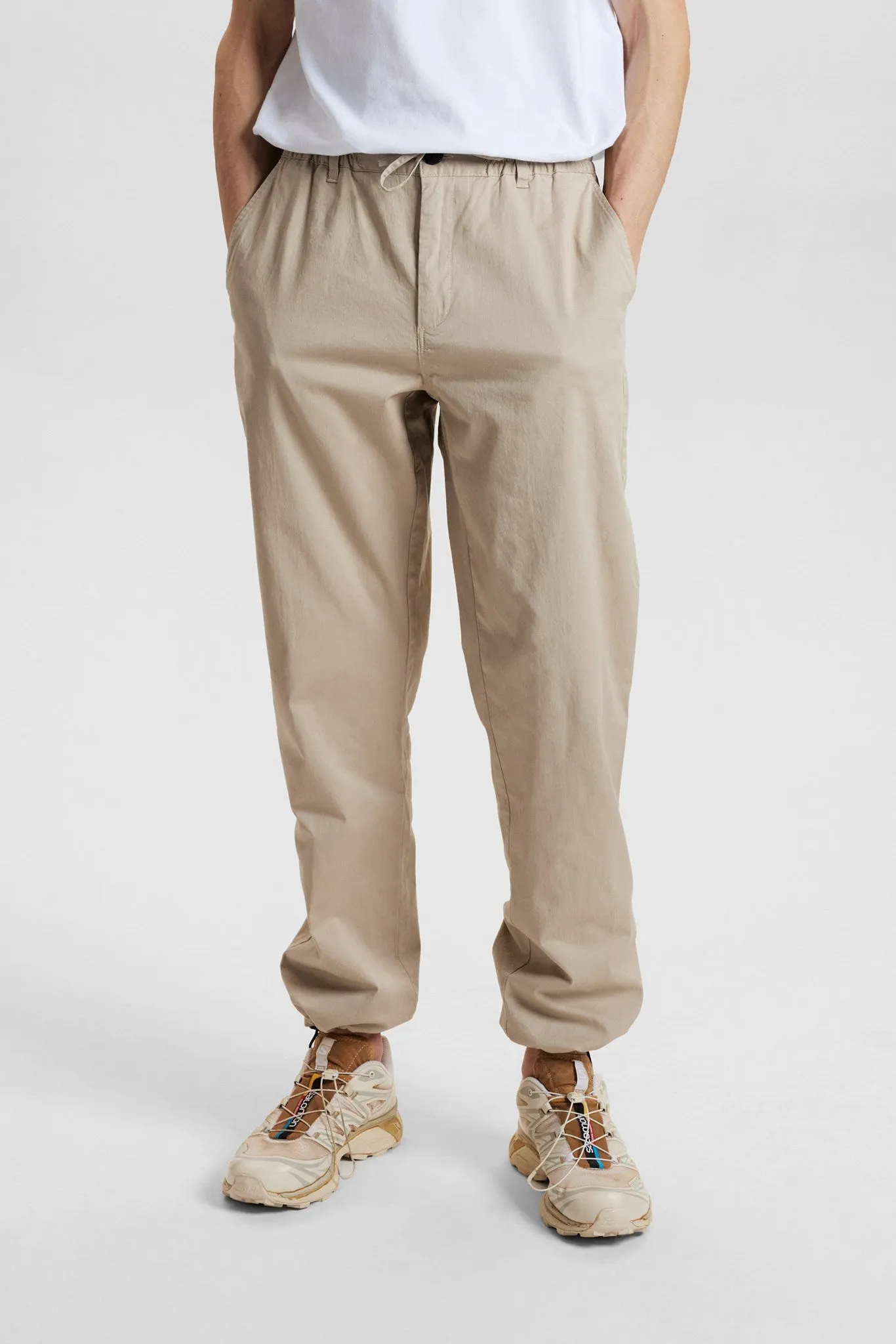 AKJAN ELASTIC PANTS - Chateau Gray