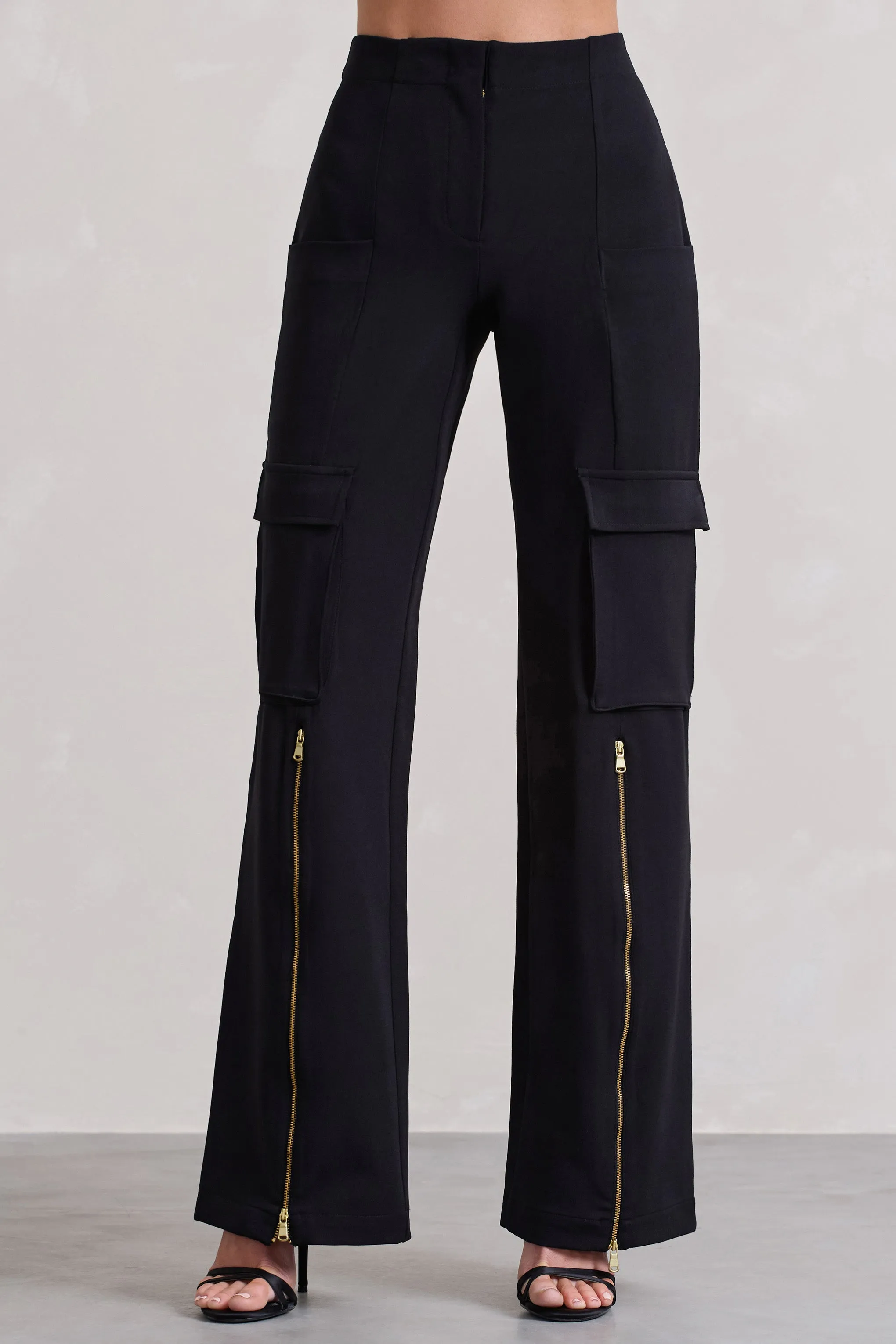 Close Up | Black Wide-Leg Cargo Trousers With Ankle Zips