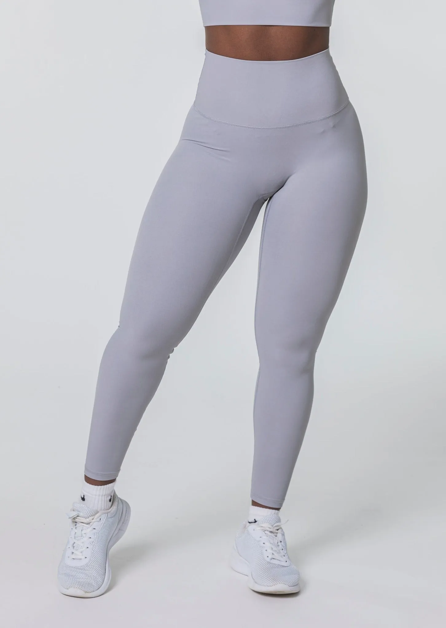 ELEVATE Leggings (Farbe Black/Dark Grey VORBESTELLUNG)