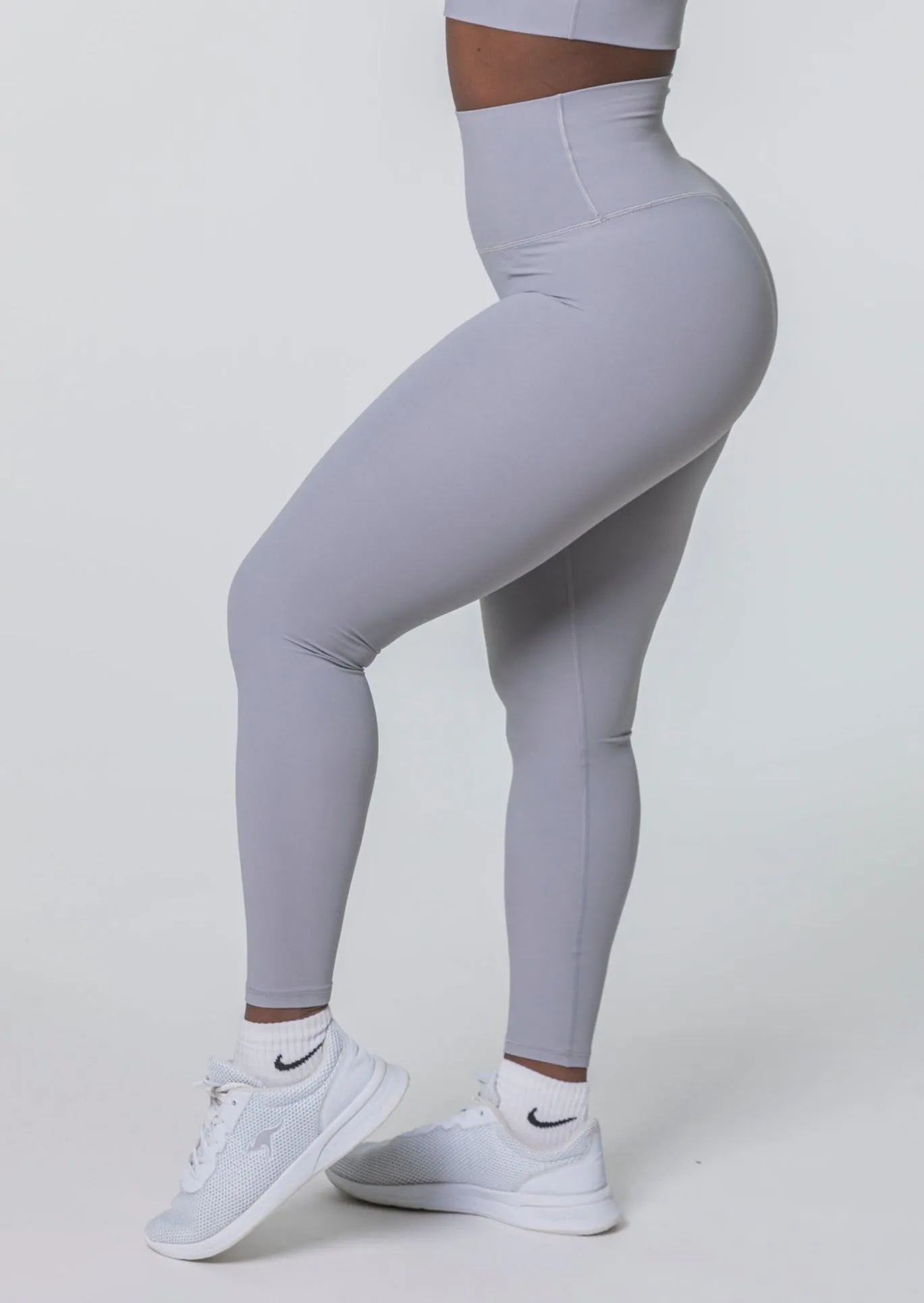 ELEVATE Leggings (Farbe Black/Dark Grey VORBESTELLUNG)