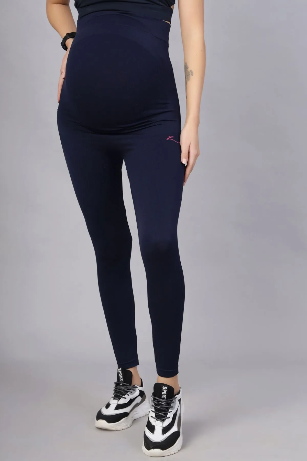 Seamless Adaptable Bump Support Navy Blue Maternity Leggings