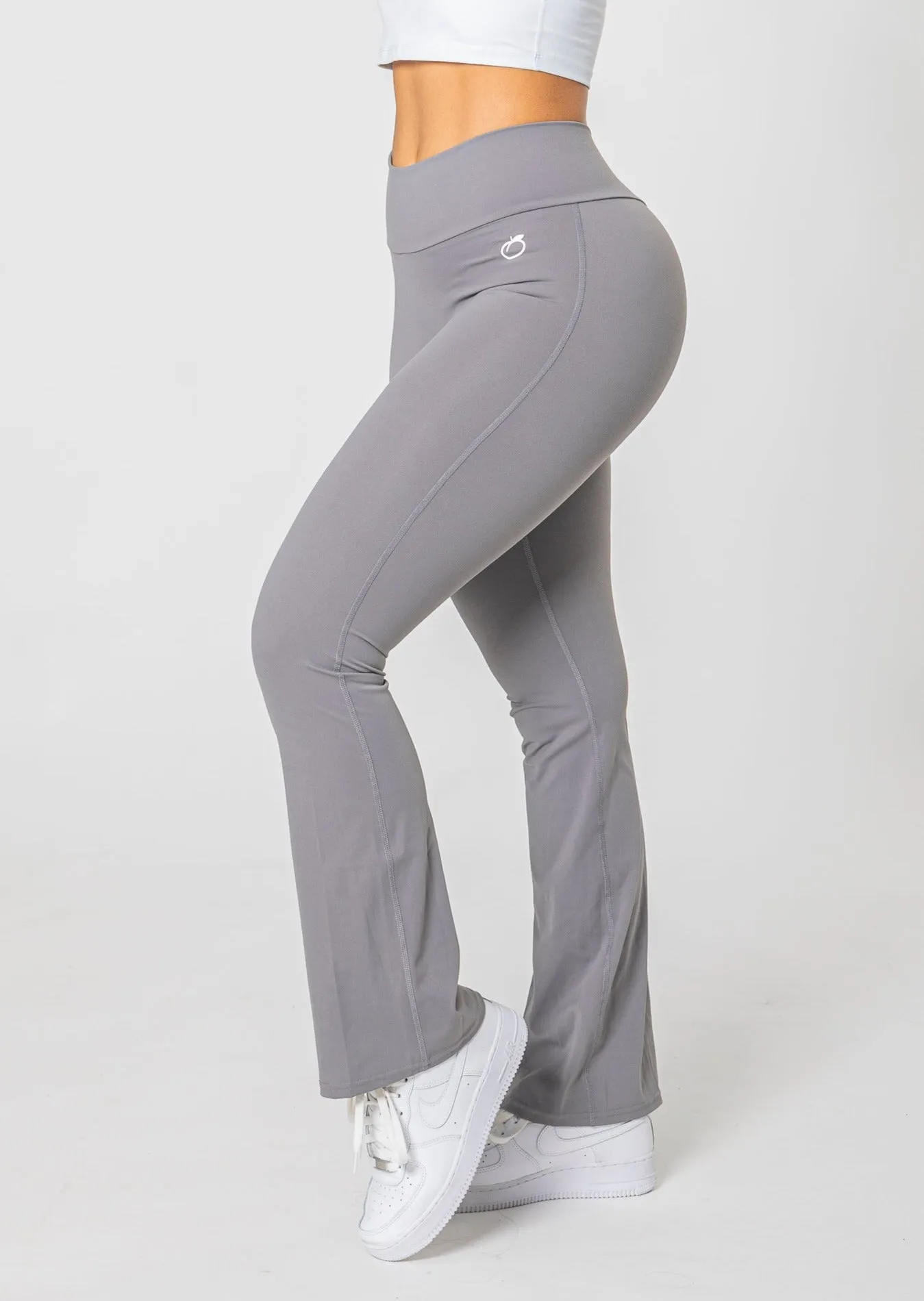 [VORBESTELLUNG] BELLA Flared Scrunch Leggings