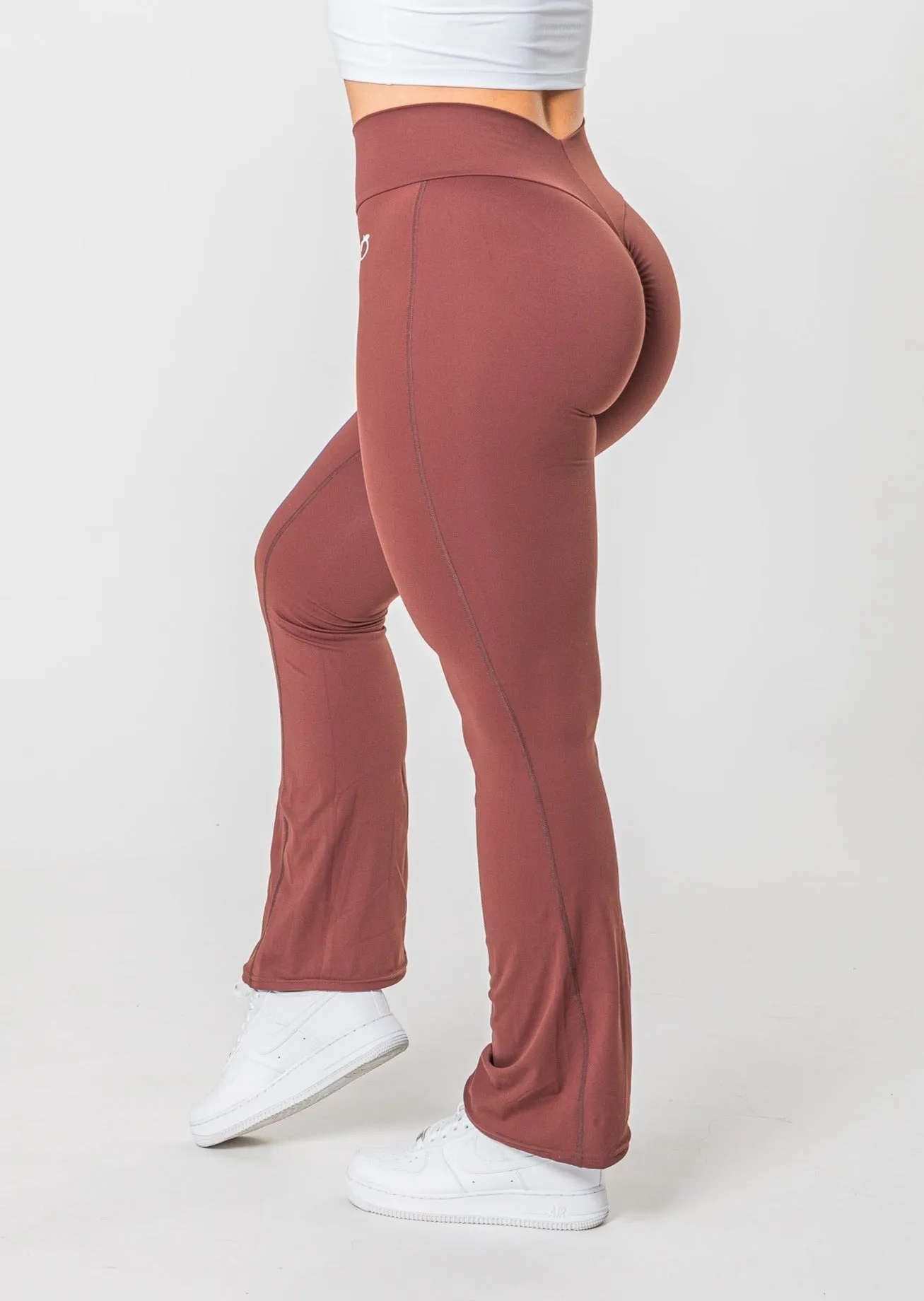 [VORBESTELLUNG] BELLA Flared Scrunch Leggings