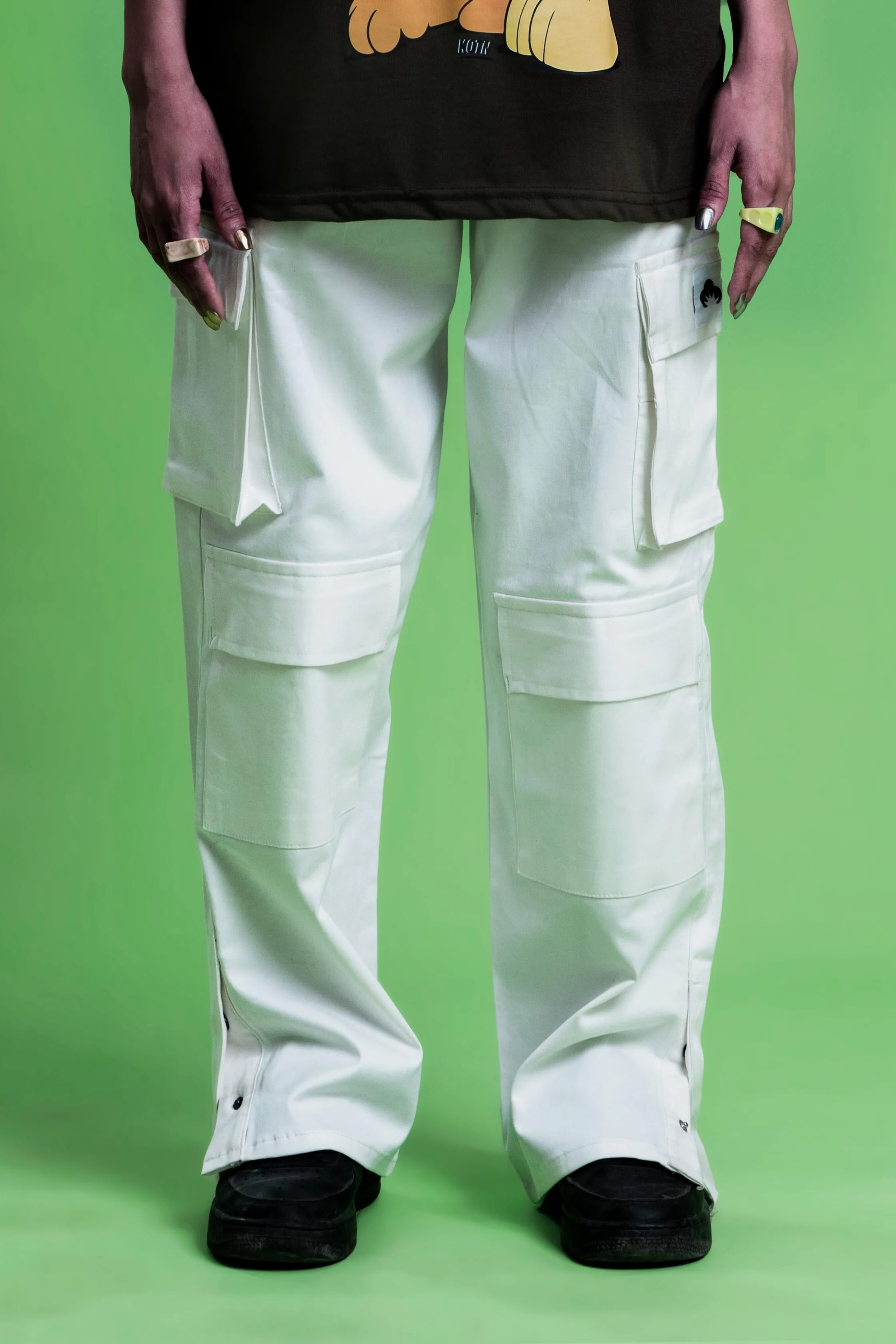 WHITE DOUBLE POCKET CARGO PANT